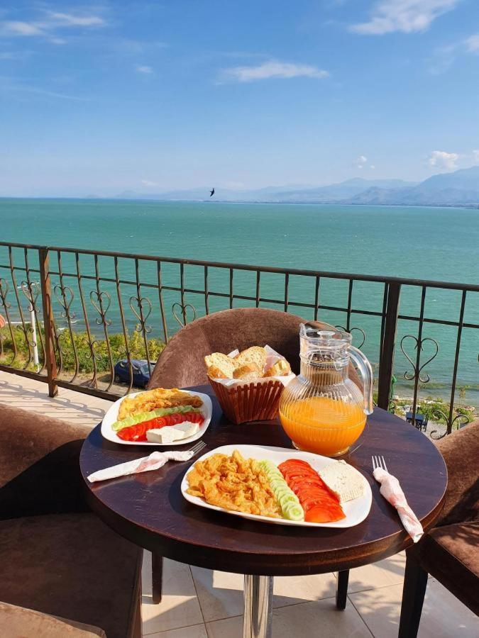 Lakefront House Shiroka ภายนอก รูปภาพ