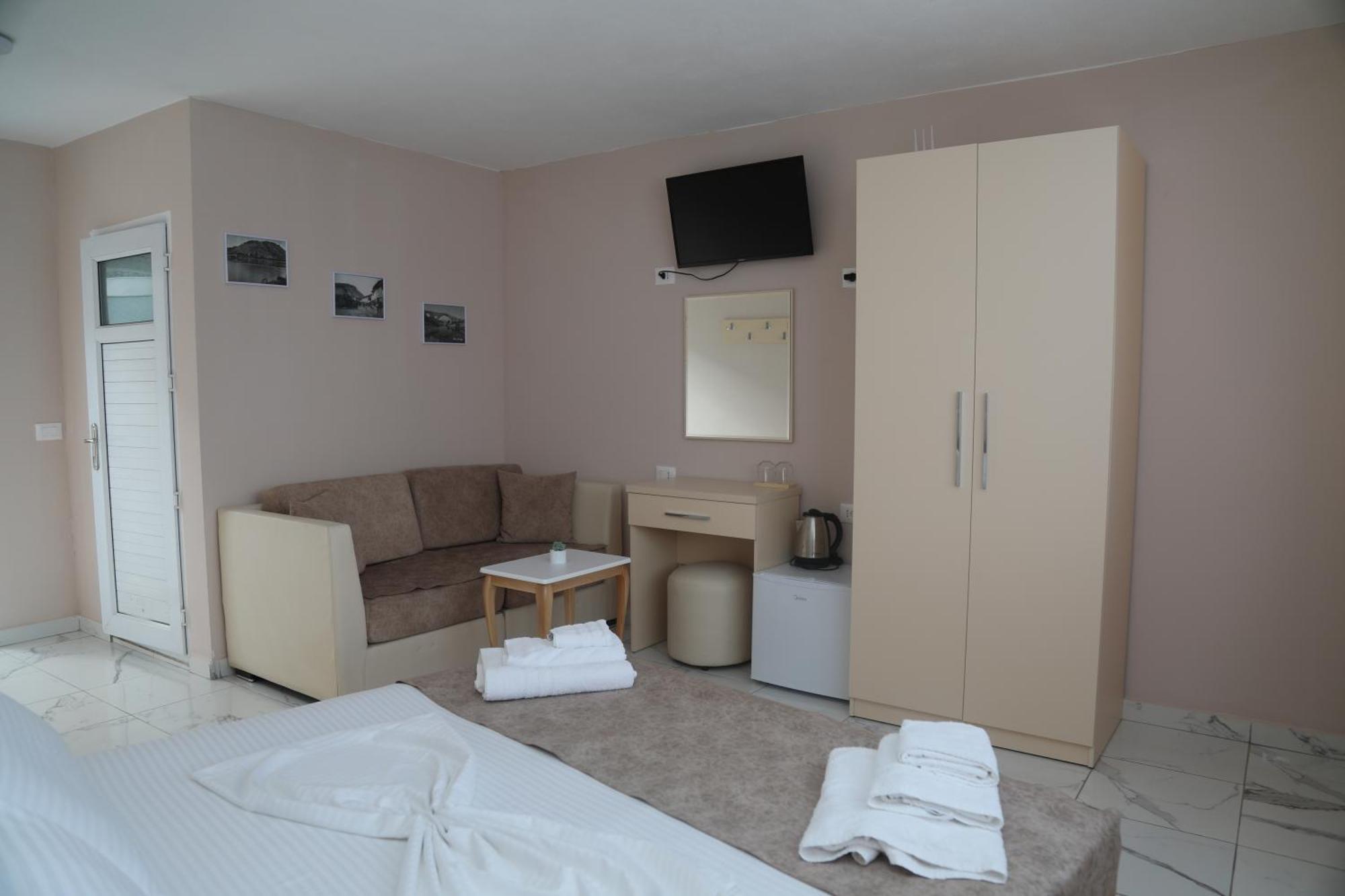 Lakefront House Shiroka ภายนอก รูปภาพ