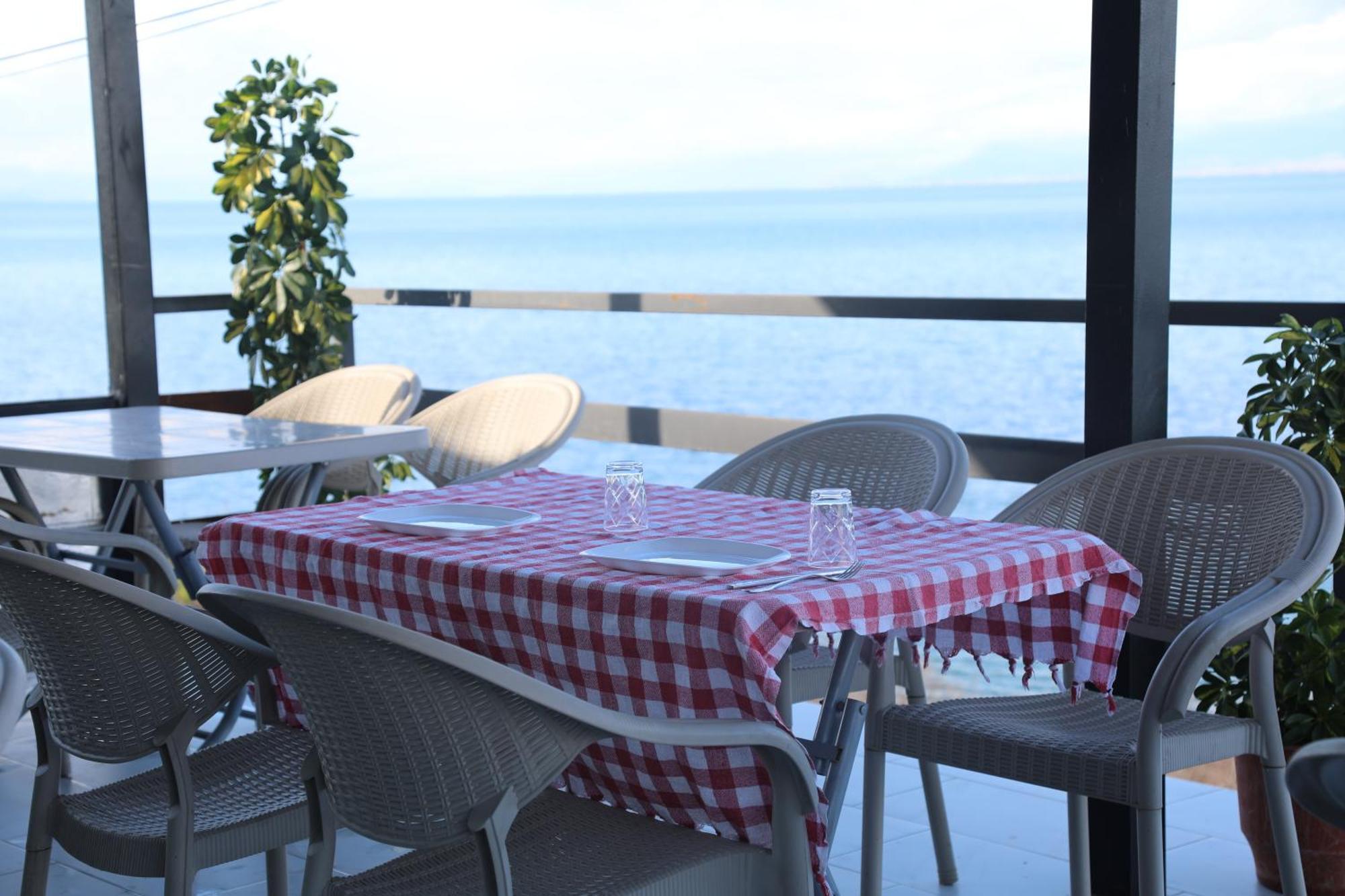 Lakefront House Shiroka ภายนอก รูปภาพ