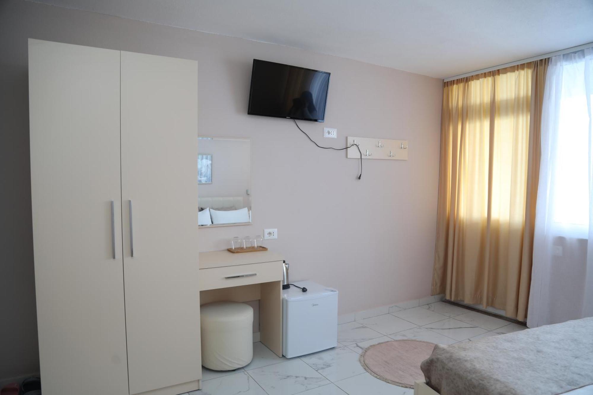 Lakefront House Shiroka ภายนอก รูปภาพ